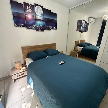 Ferienwohnung Location T2 Meuble Baie Mahault Convenance Exterior foto