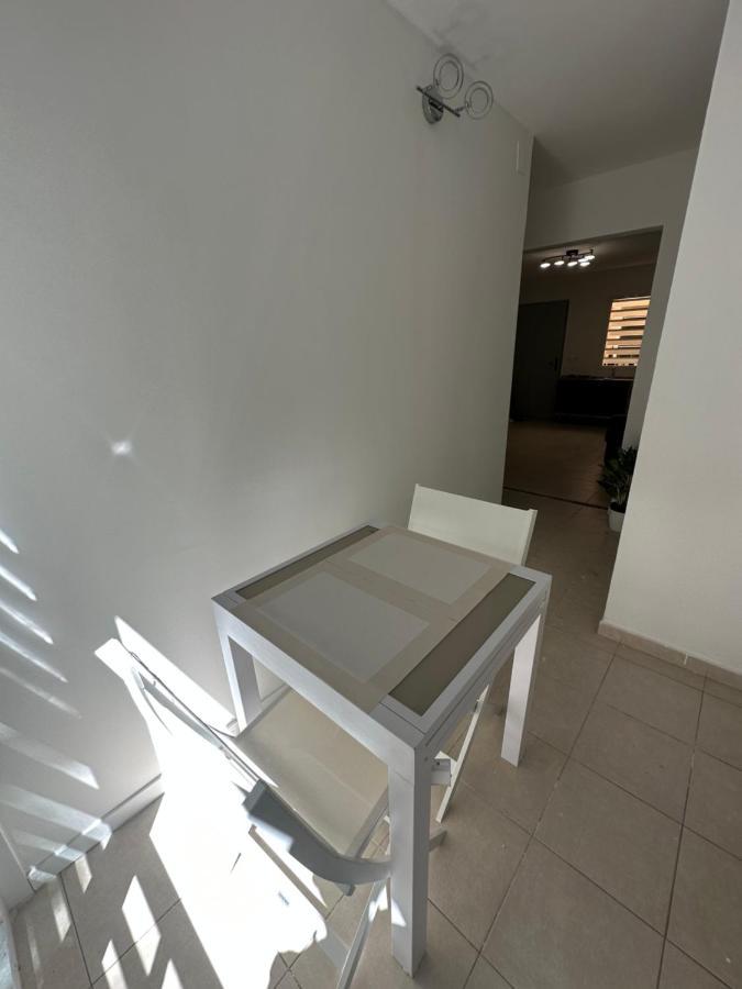 Ferienwohnung Location T2 Meuble Baie Mahault Convenance Exterior foto