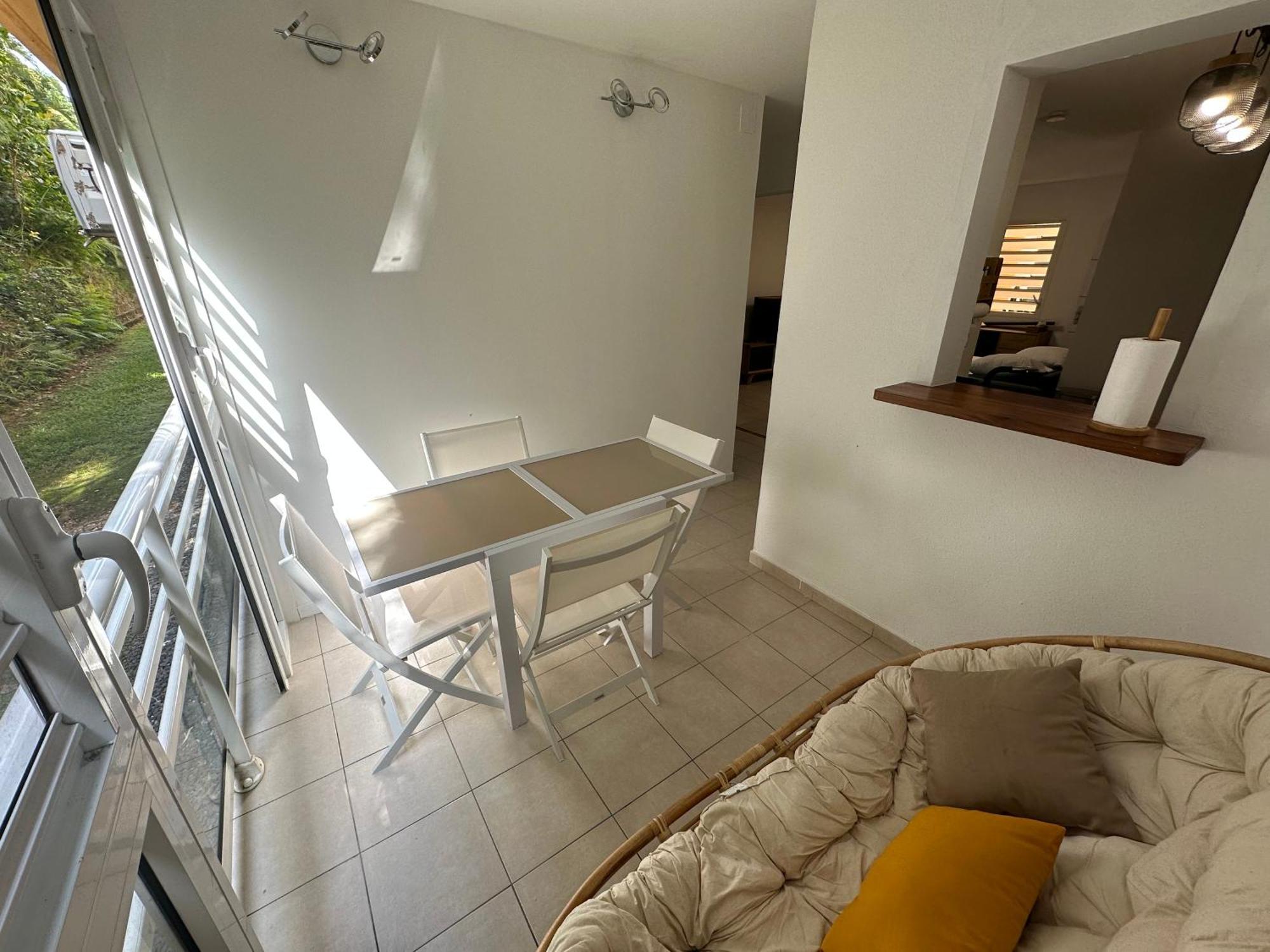 Ferienwohnung Location T2 Meuble Baie Mahault Convenance Exterior foto