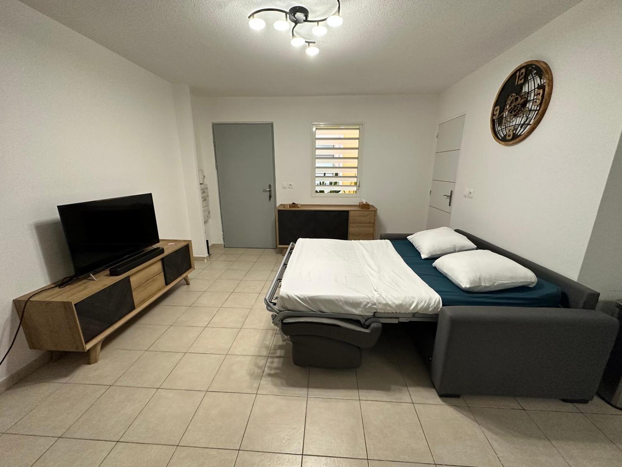 Ferienwohnung Location T2 Meuble Baie Mahault Convenance Exterior foto